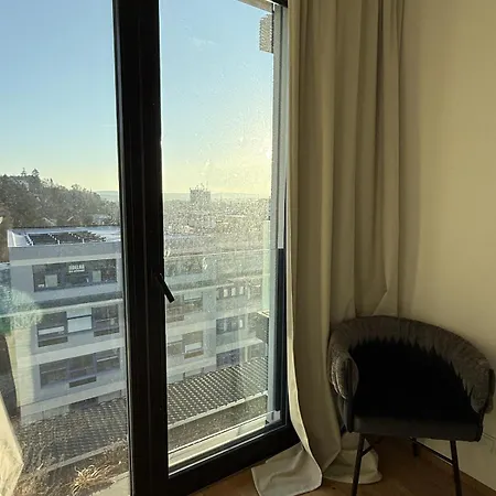 Luxury 3-room With Swimming Pool - Modrany *