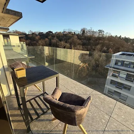 Apartman Luxury 3-room With Swimming Pool - Modrany Prága
