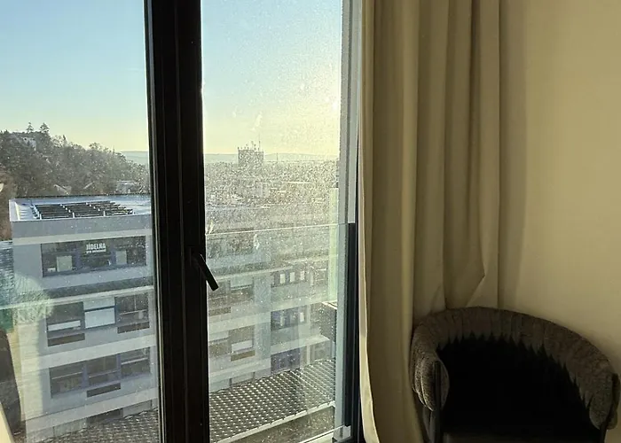 Luxury 3-room With Swimming Pool - Modrany *