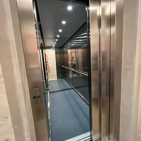 Luxury 3-room With Swimming Pool - Modrany Praga